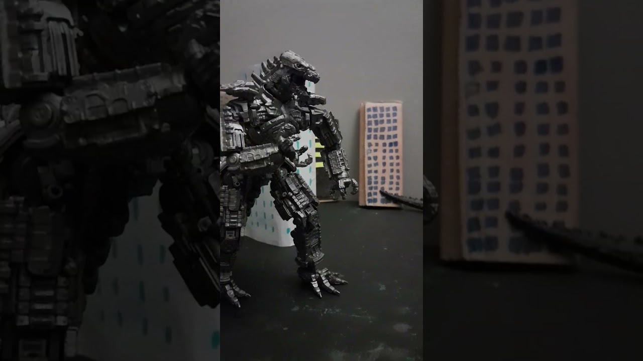 teamwork makes the dream work? #kong #mechagodzilla #megagodzilla #godzilla #kingkong #toy