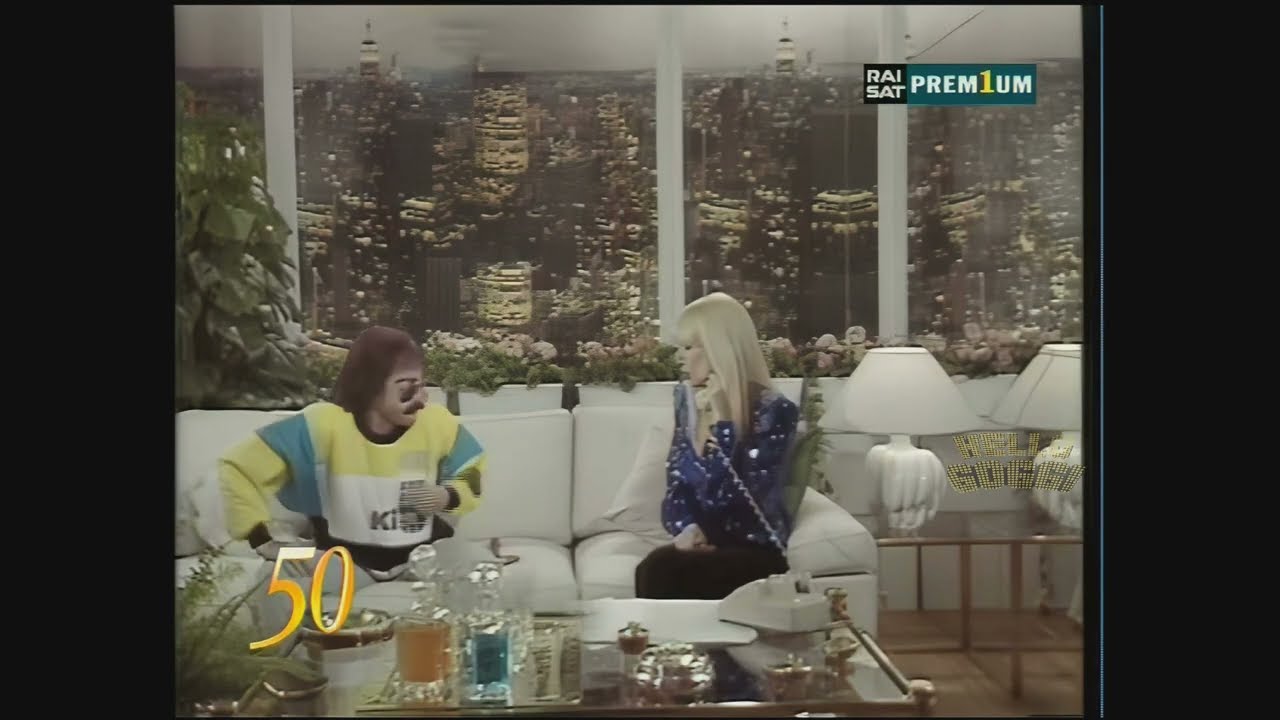 IL BELLO DELLA DIRETTA-1986 P1 Loretta Goggi imita Raffaella Carra' e Sergio Japino