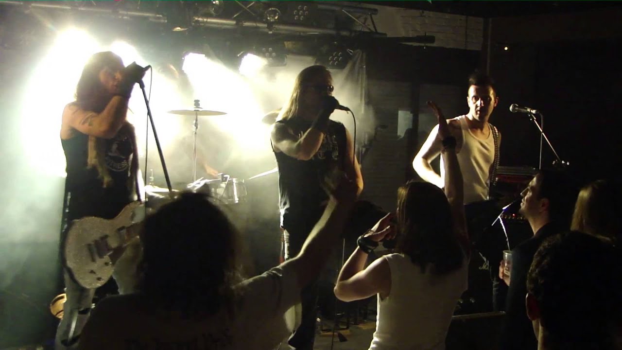 PAVILLON ROUGE - DROGE MACHT FREI (LIVE @ LYON)
