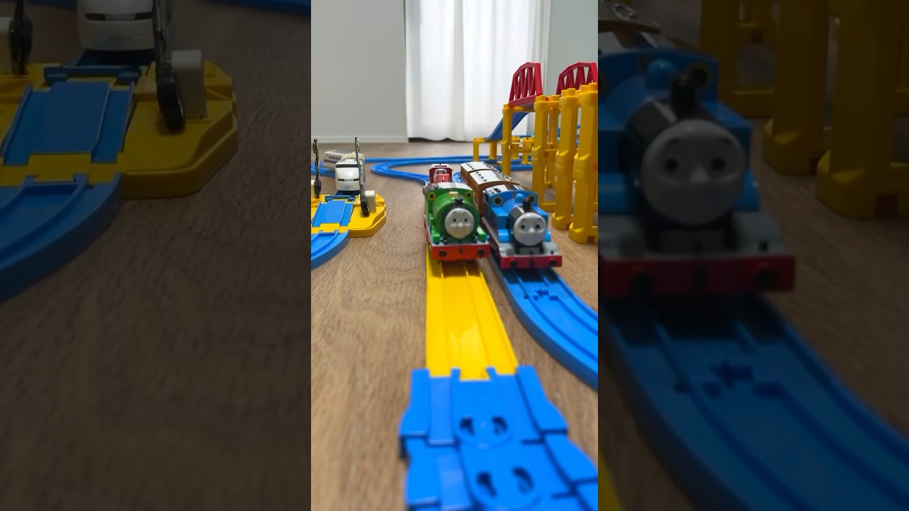 Plarail: Thomas, Percy, and the shinkansen trains run together!