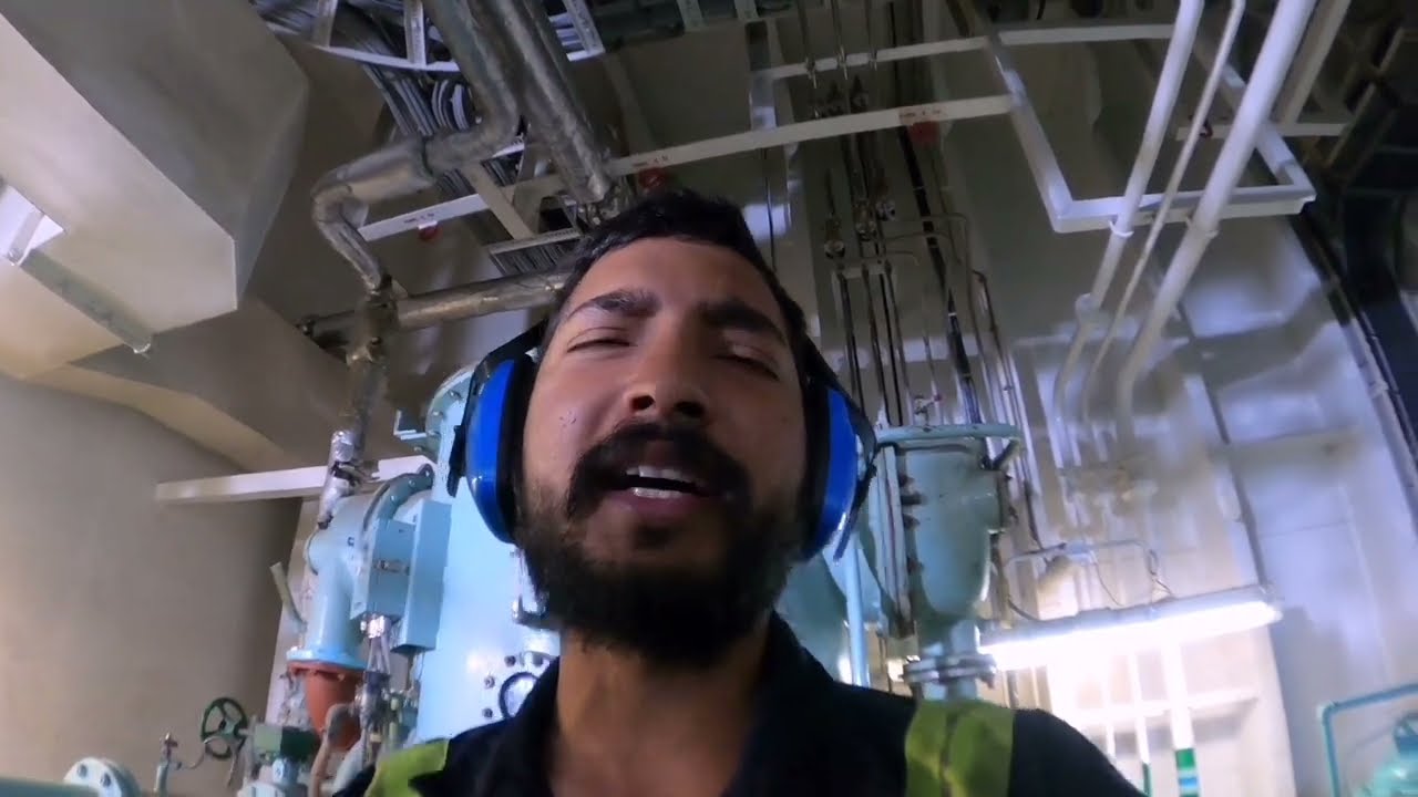 how we make fresh water from sea water on Ships (f.w.g)