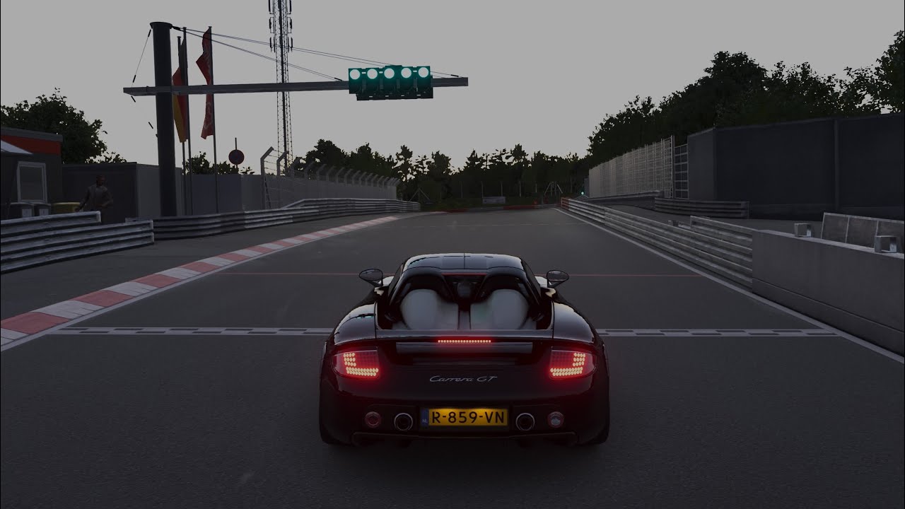 Gran Turismo 7 - Porsche Carrera GT '04 Gameplay on The Nurburgring.