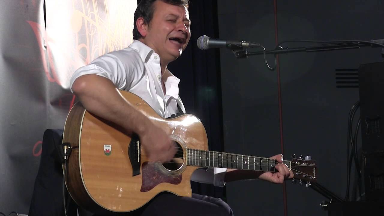 London Acoustic Guitar Show 2014 James Dean Bradfield