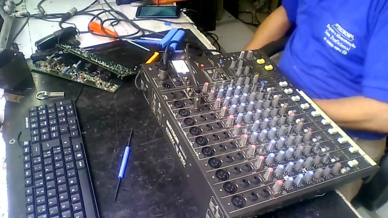 MESA DE SOM WATTSOM [DEFEITO MAU CONTATO ]