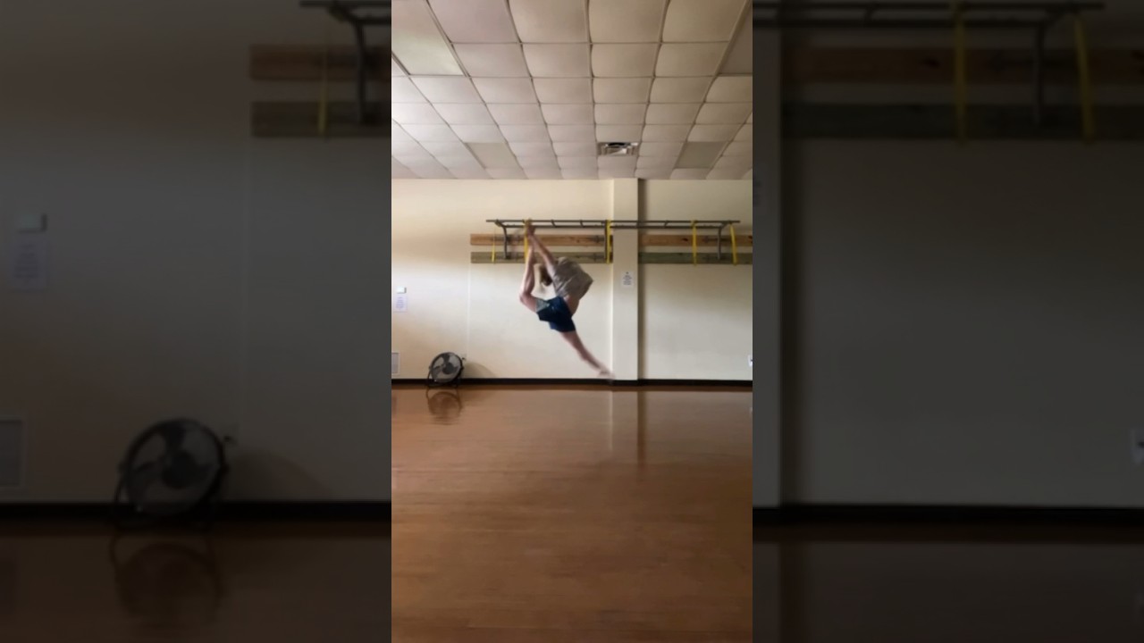 improvvvv #clover #dancer #dance #oliviarodrigo #danceimprov #vampire