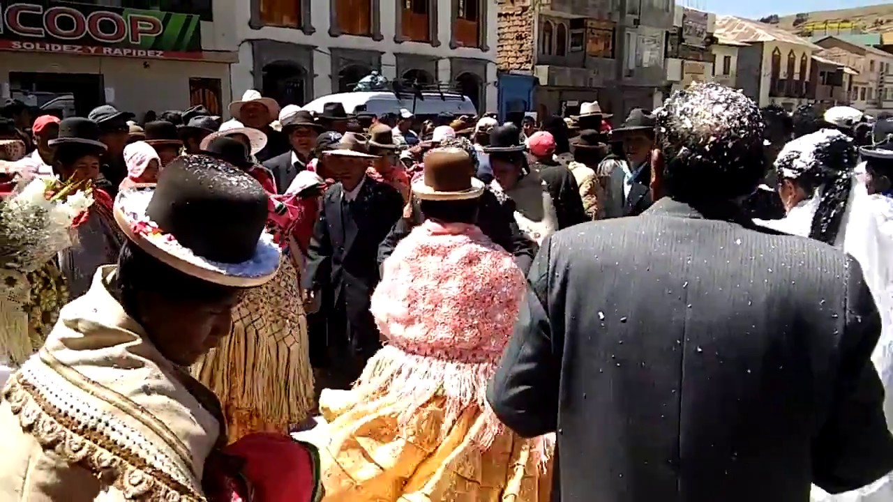 Matrimonio andino  - JULI - PUNO - PERU.