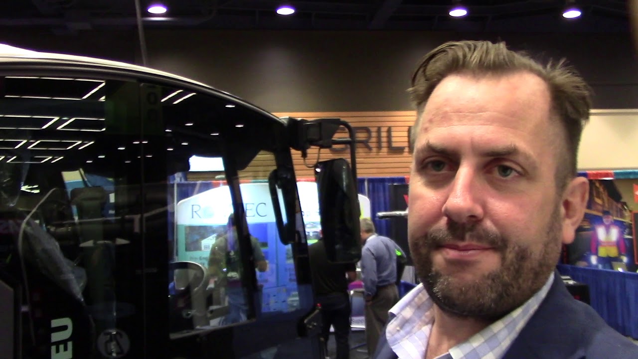 Ravo's U.S. Sweeper Product Line is Shown Off at the 2019 APWA PWX Show