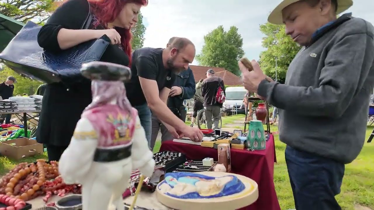 Jazerný blšák a burza starožitností - Senec