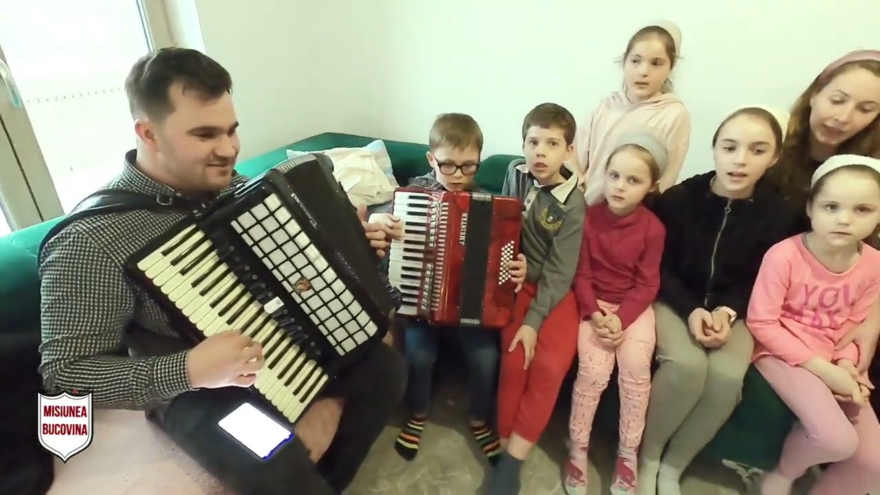 Poporașul meu, trezește-te - Emanuel Ursachi și copiii