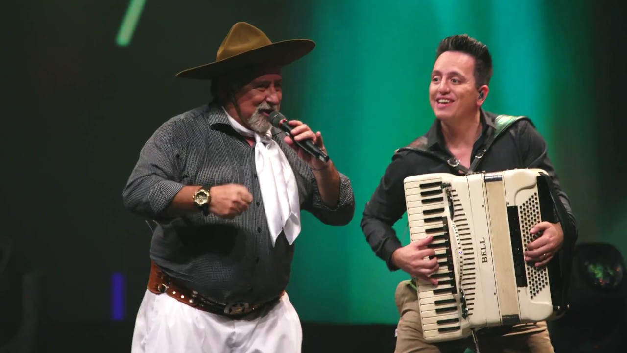 Vanerão Sambado - Gaucho Fronteira DVD 50 anos - Part. Especial: Grupo Tradição