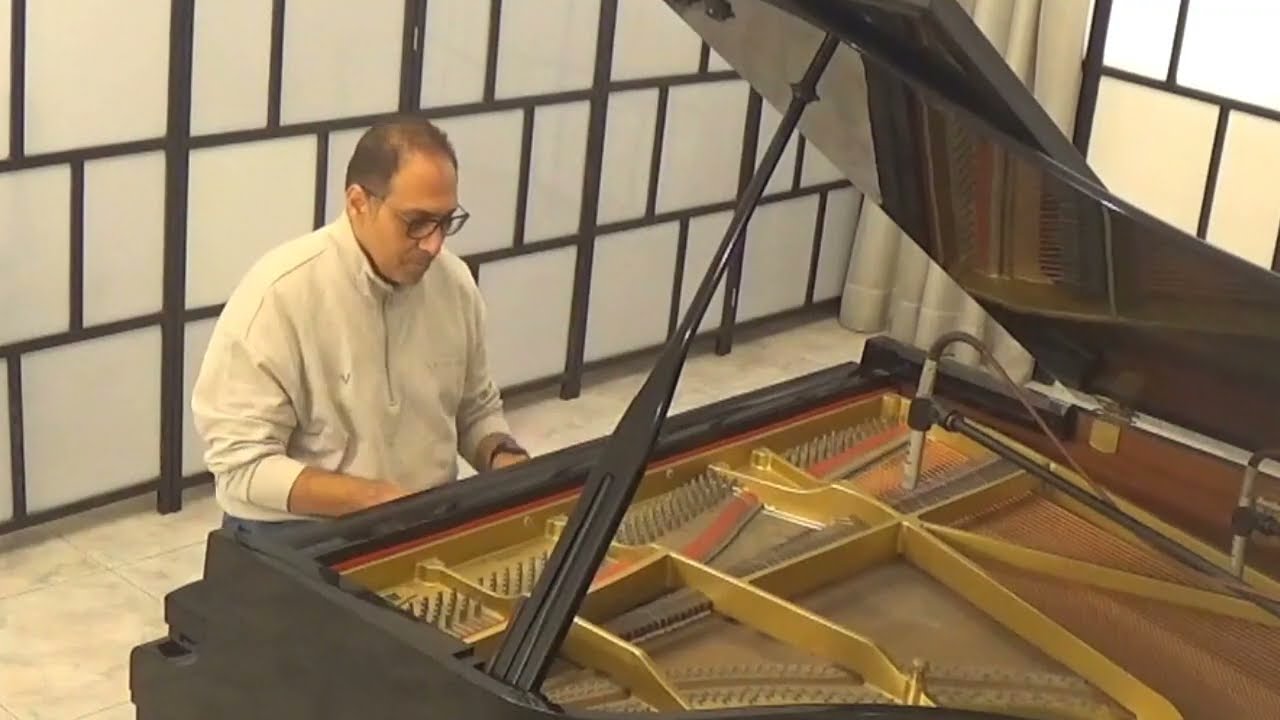 Bach, Prelude No. 1 in C major (WTC Book I) - Beshoy Angly, piano.