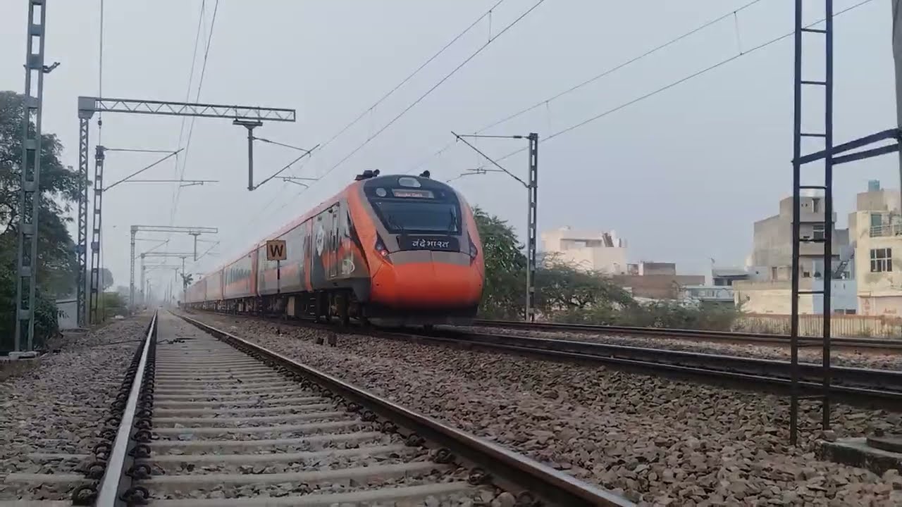26461 Firojpur cant.Vande bharat Express 