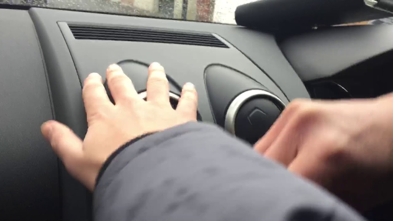 Removing Head unit on Nissan Qashqai