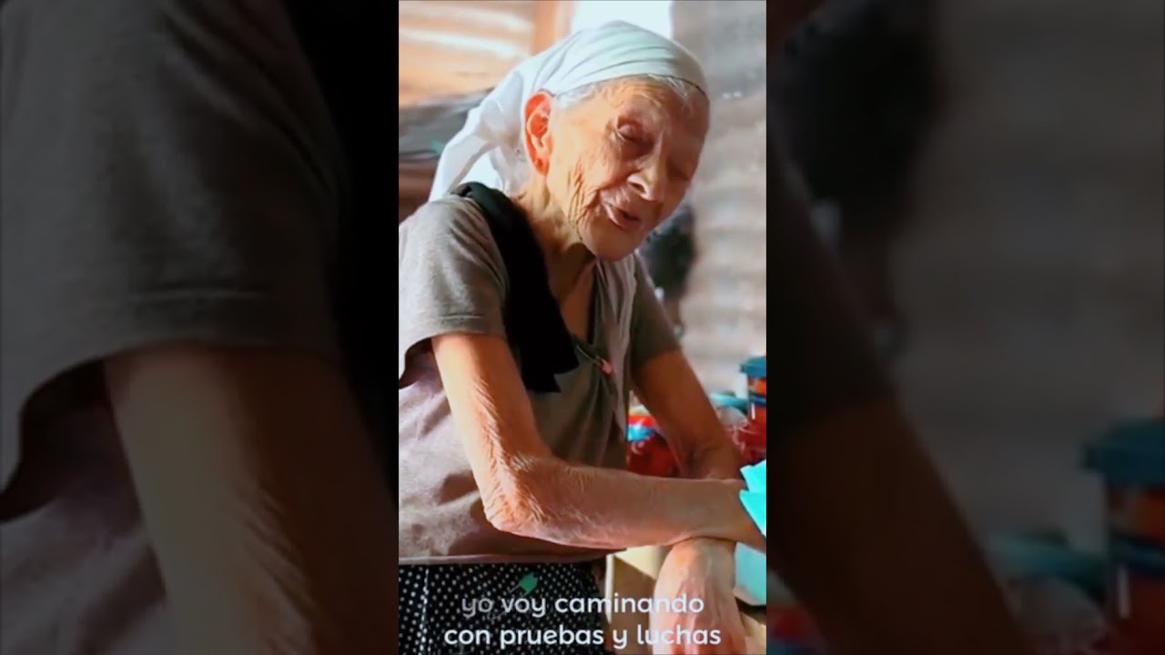 Anciana Canta Himno M&aacute;s all&aacute; del Sol☀️⛅ #tendencias #cancionescristianas