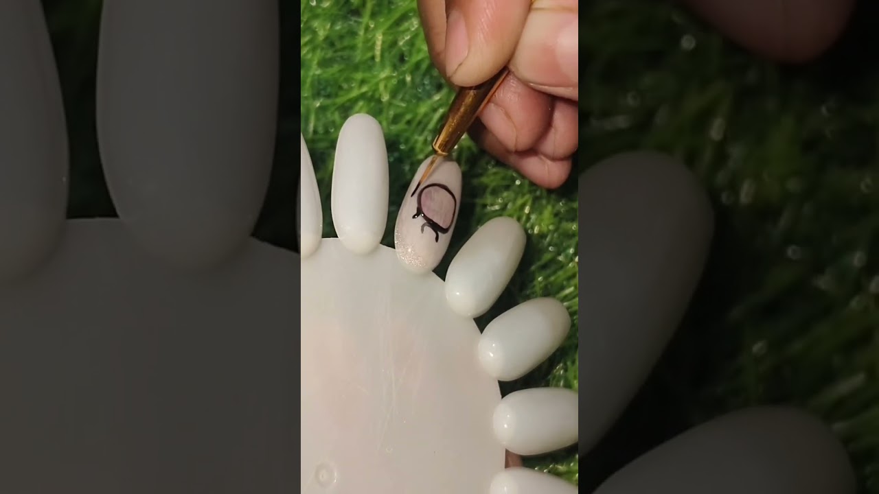 Cat Eye with isolated Chrome gel nail art tutorial _#💅💅💅_#nail#nailart#trending#chromenail#isolated_