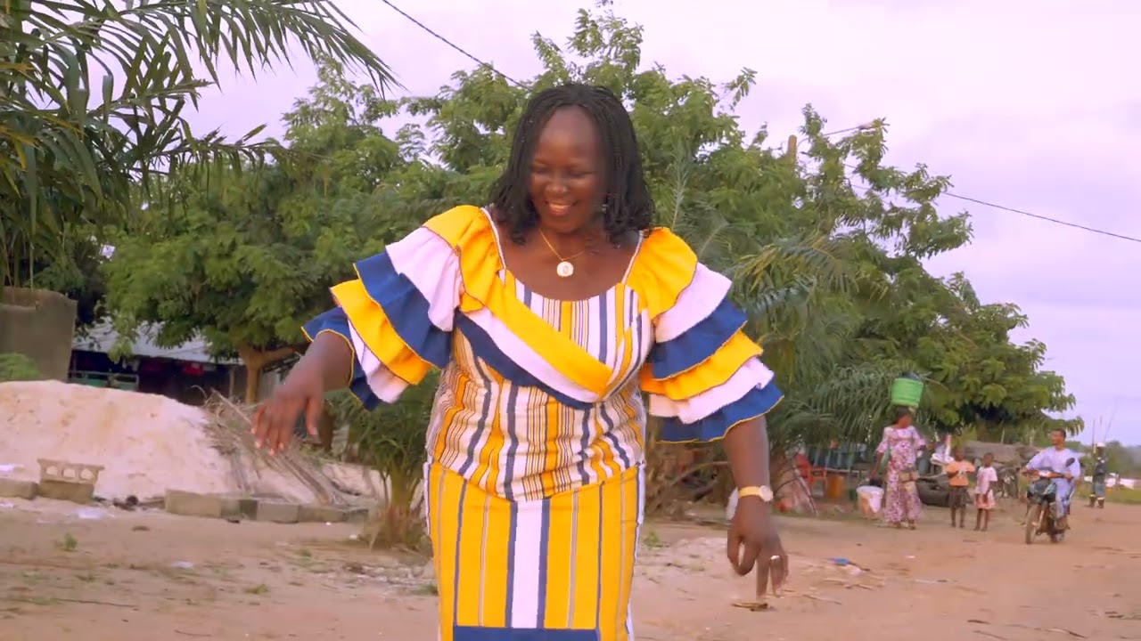 Emi Tiapo - Tchédjélé (Clip Officiel)