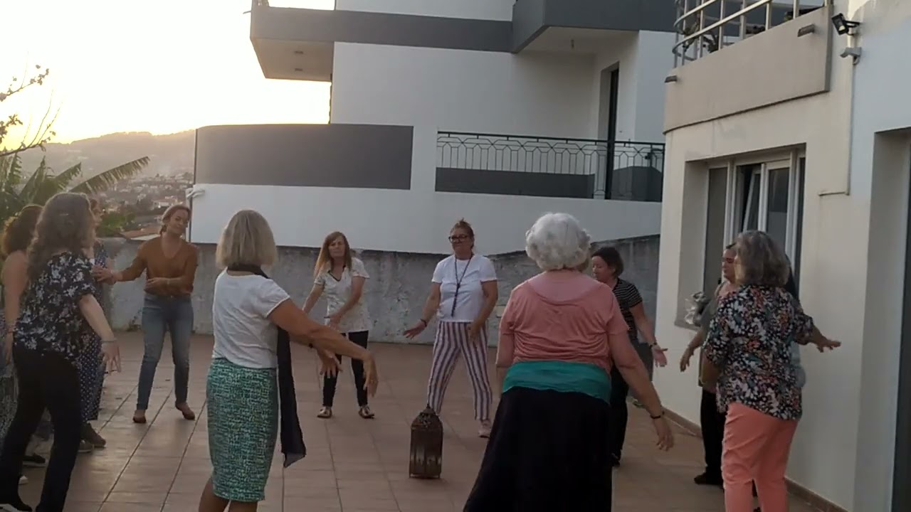 Dan&ccedil;a Circular: &laquo;Symbolum 77 &middot; Figli del Divino Amore Rhapsody of Medjugorje&raquo;