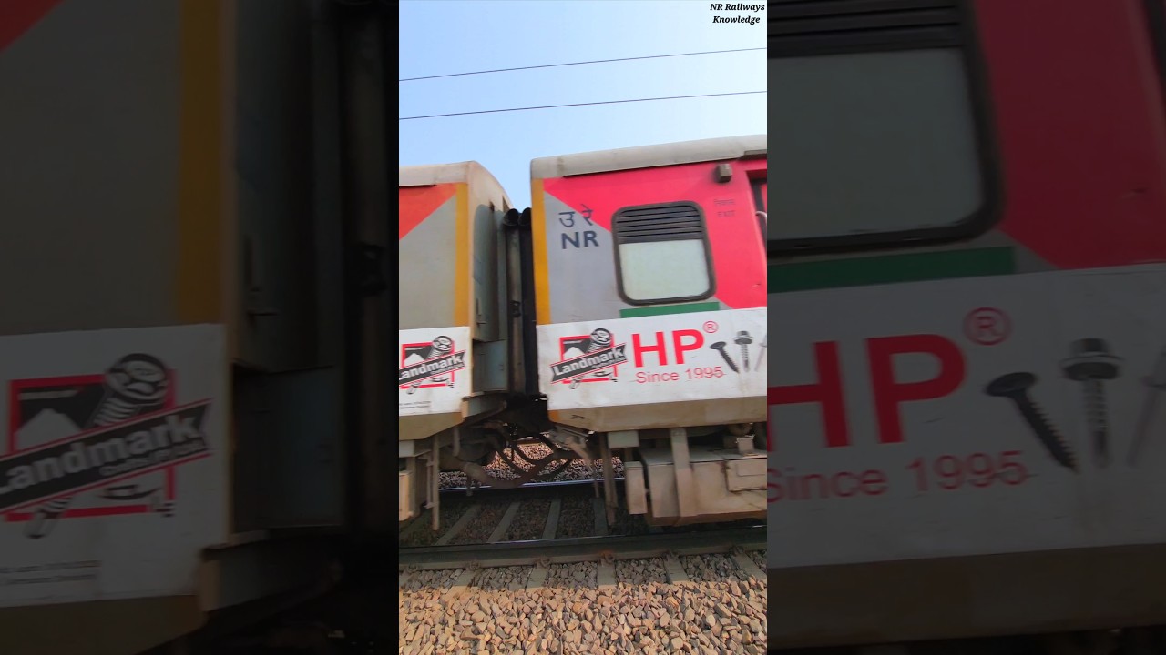 😍🚉22451- Chandigarh SF Express Side Front View#bandra #chandigarh #shorts #trending #train #railfans