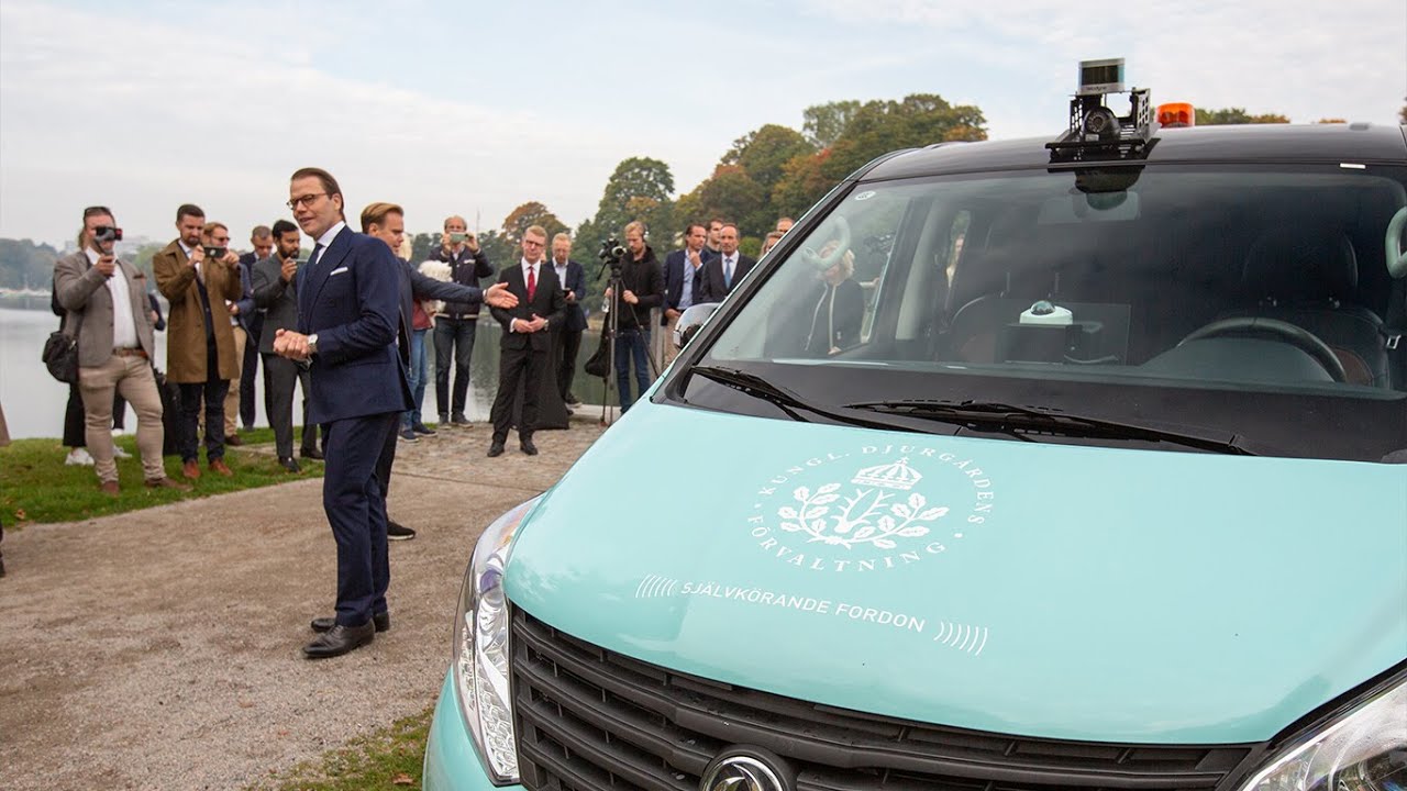 5G Ride - self-driving, electric minibus in Stockholm