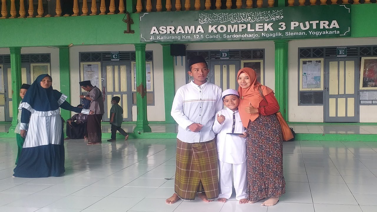 Begini suasana kedatangan santri di Pondok  Pesantren SUNAN PANDANARAN Jogjakarta