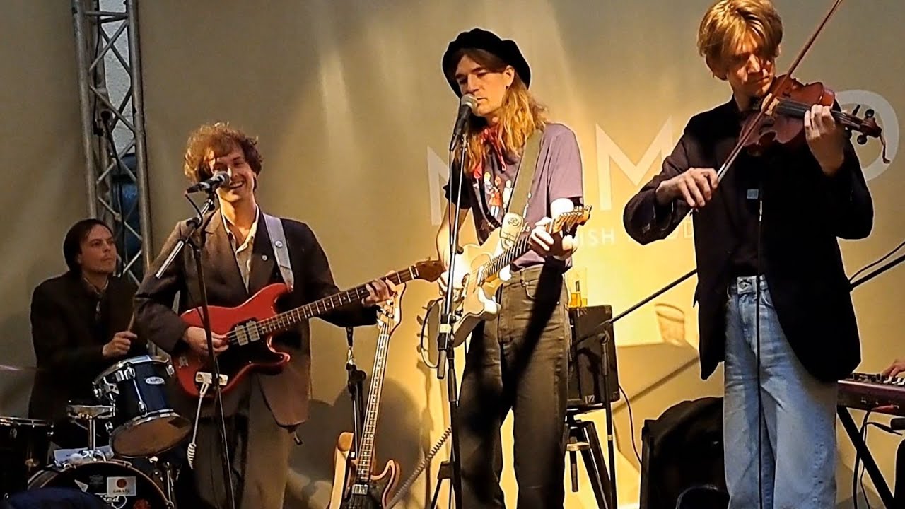 MAMA SONIC the hits - Godspeed You and Ella