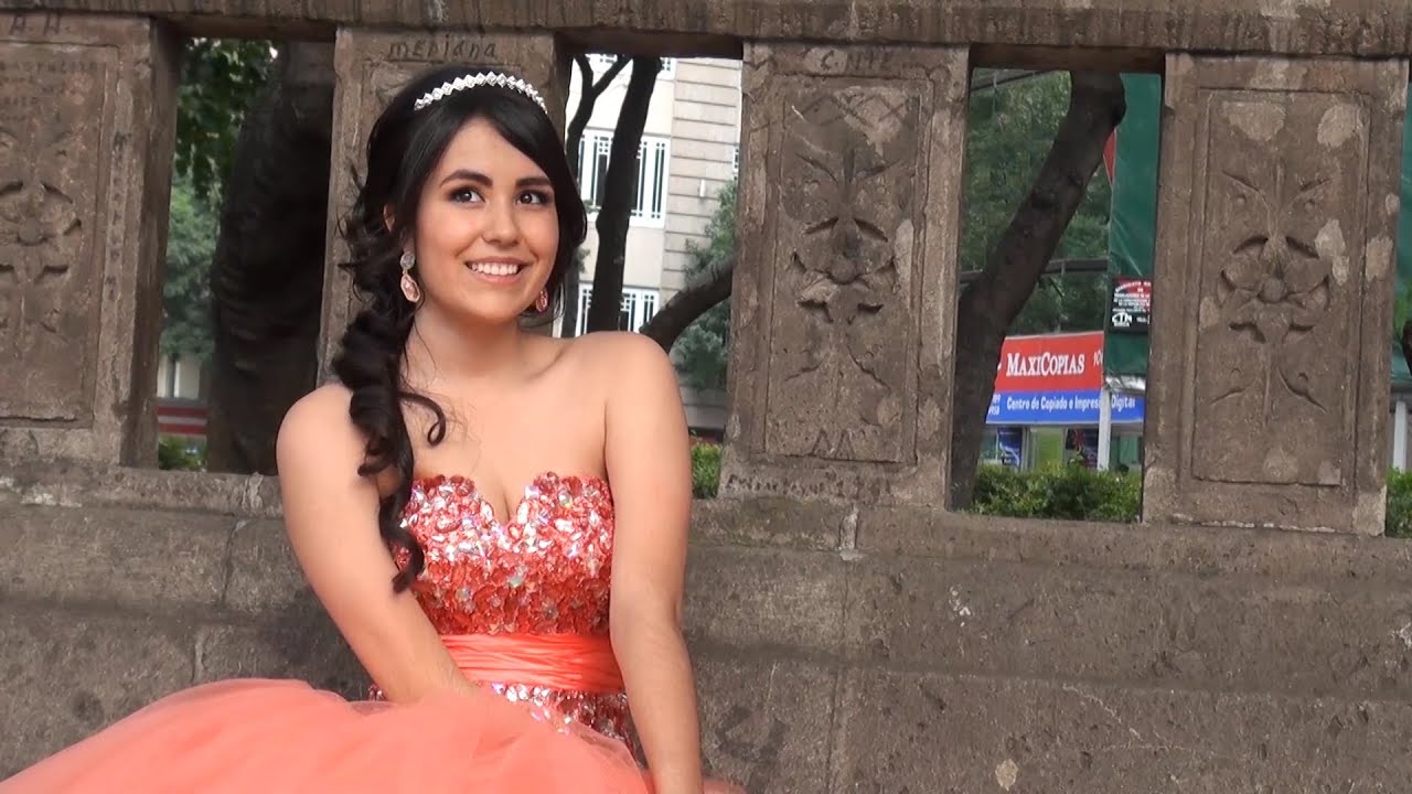 XV Años Naomi highlights