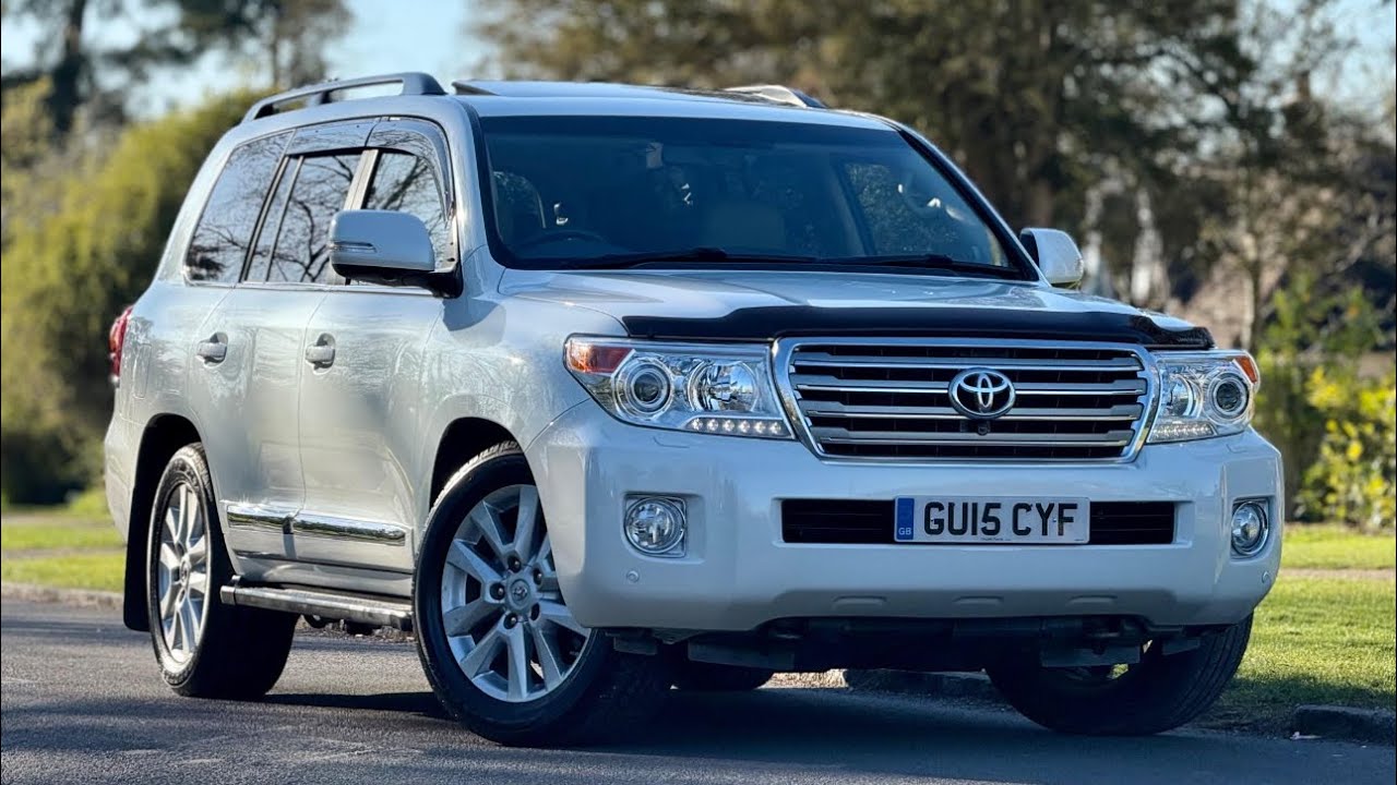 Toyota Landcruiser V8 2015 (15)