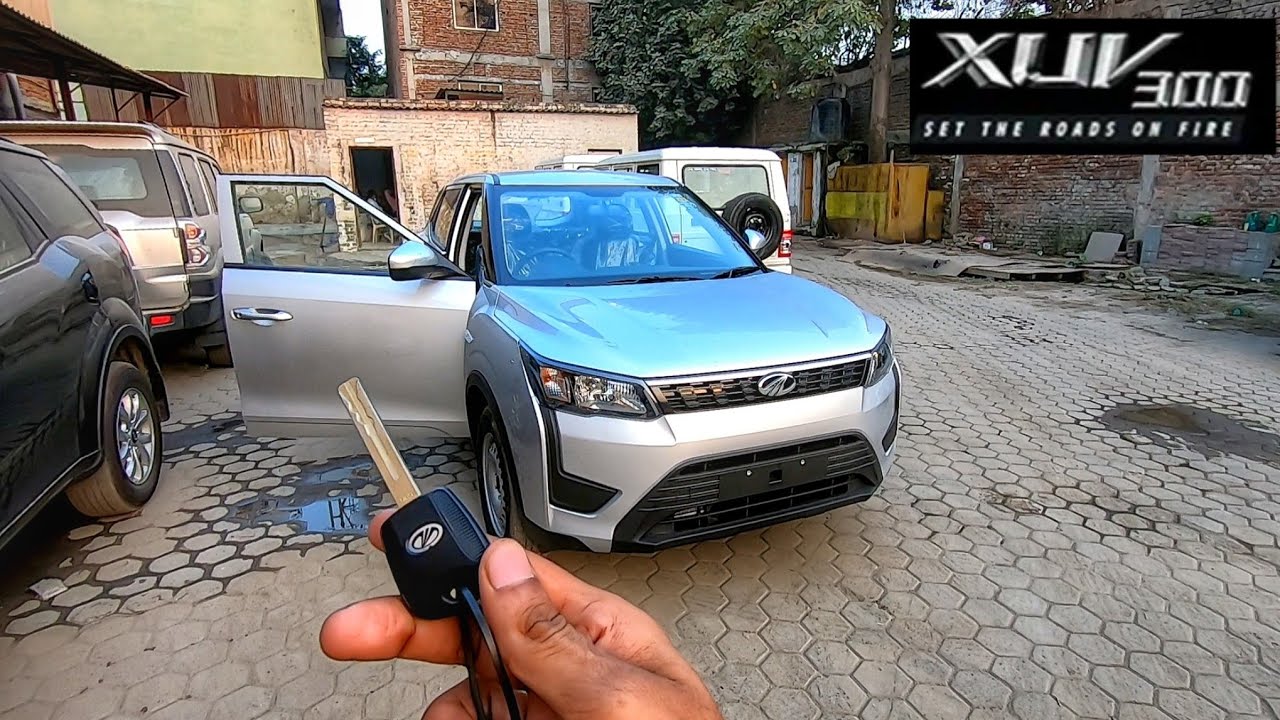 Mahindra XUV 300 BS6 Petrol (W4 Base Model)  | XUV 300 BS6 | 2020 XUV 300