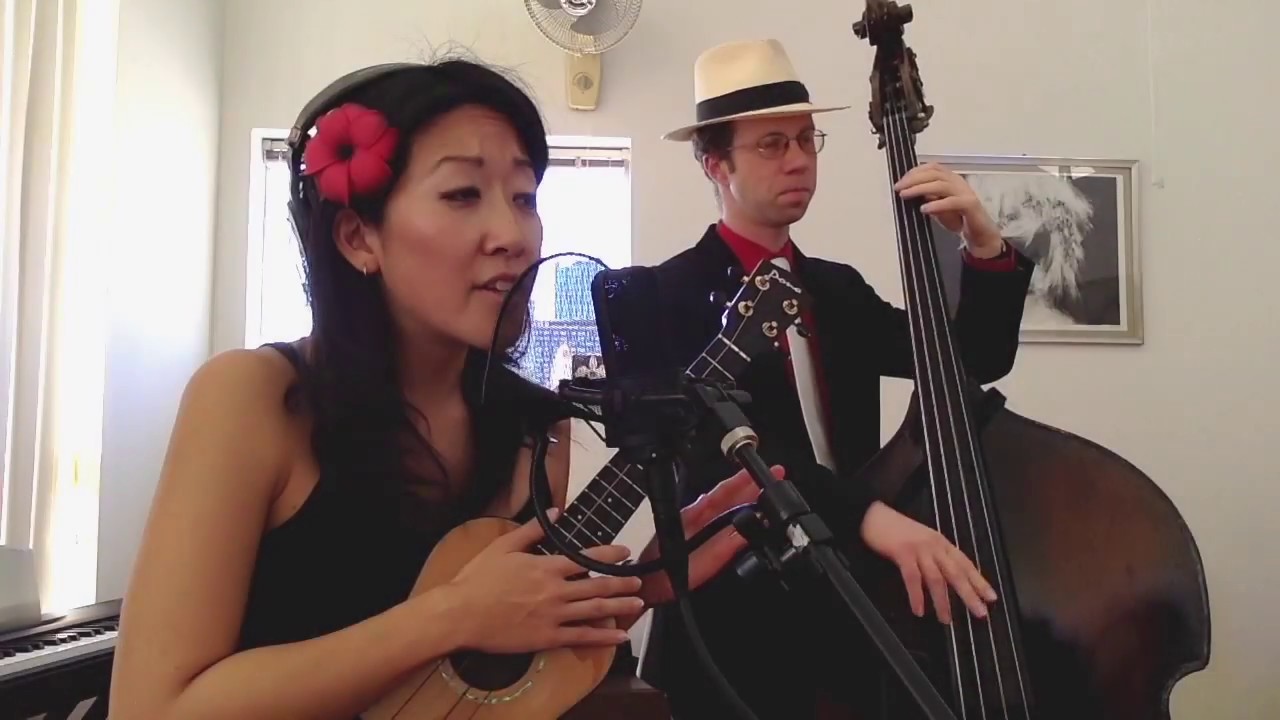 Let it Snow! // Cynthia Lin ukulele