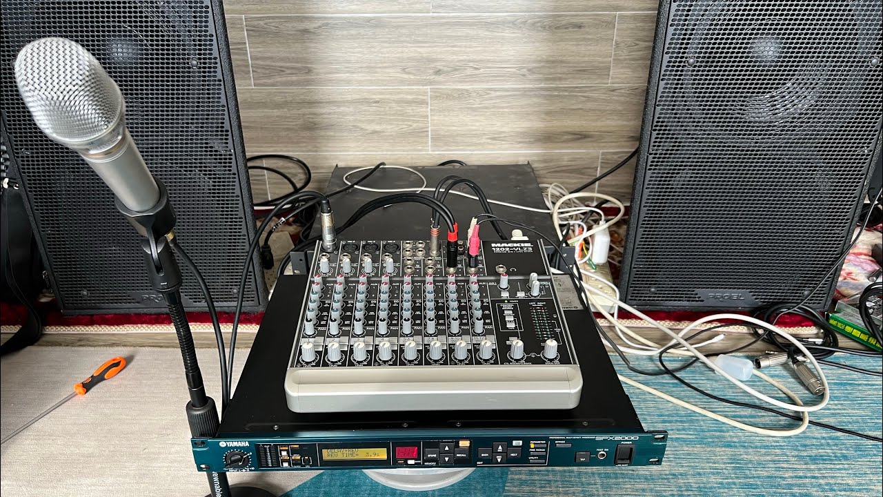 Efects bãi Yamaha spx2000 ghép mixer mackie 1220vlz3