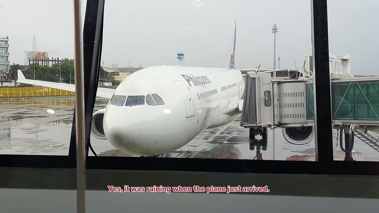 10 HOUR FLIGHT! Philippine Airlines A330-300 Manila to Doha.