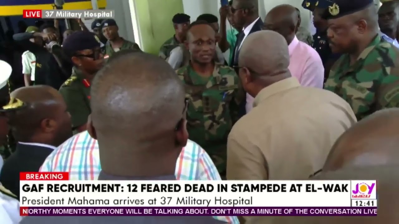 President Mahama arrives at the 37 Military Hospital following the stampede at the El-Wak