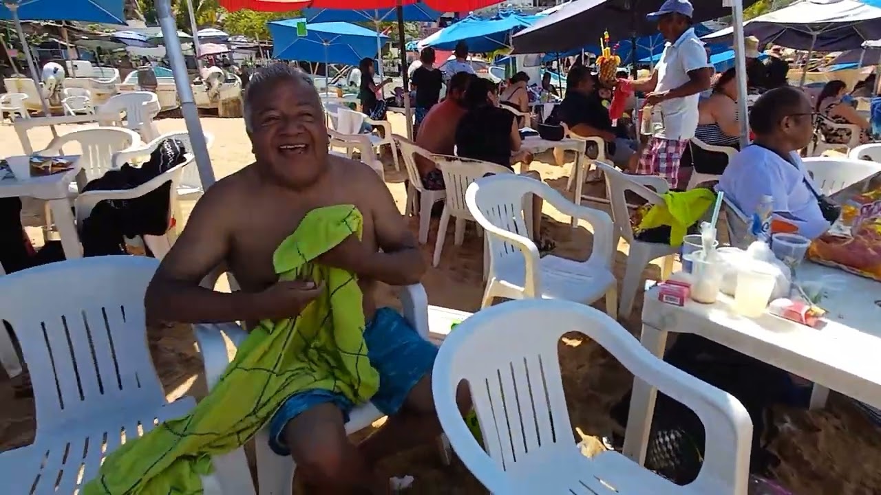 Caramba, con la remodelación que le hicieron al lugar, LA PLAYA TLACOPANOCHA quedó más bonita...!!!