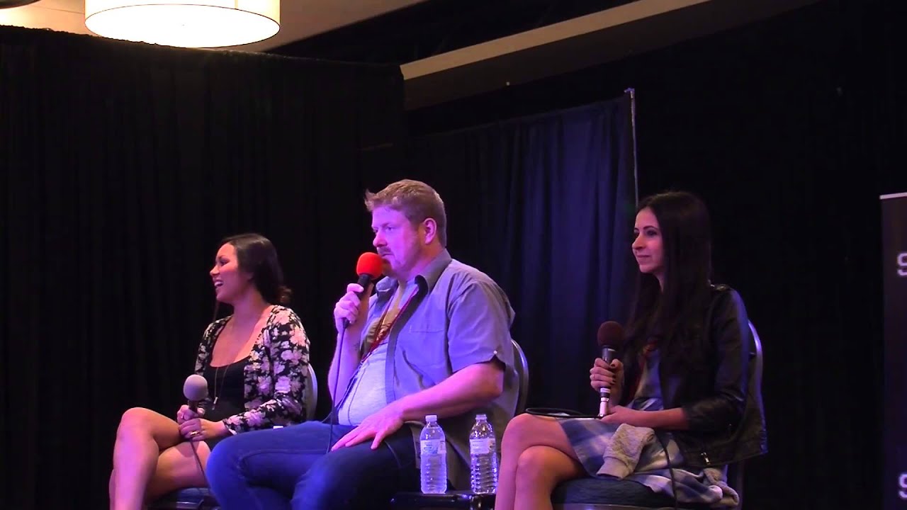 ADVENTURE TIME Q&A Panel w/ John DiMaggio, Olivia Olson and Jessica Dicicco