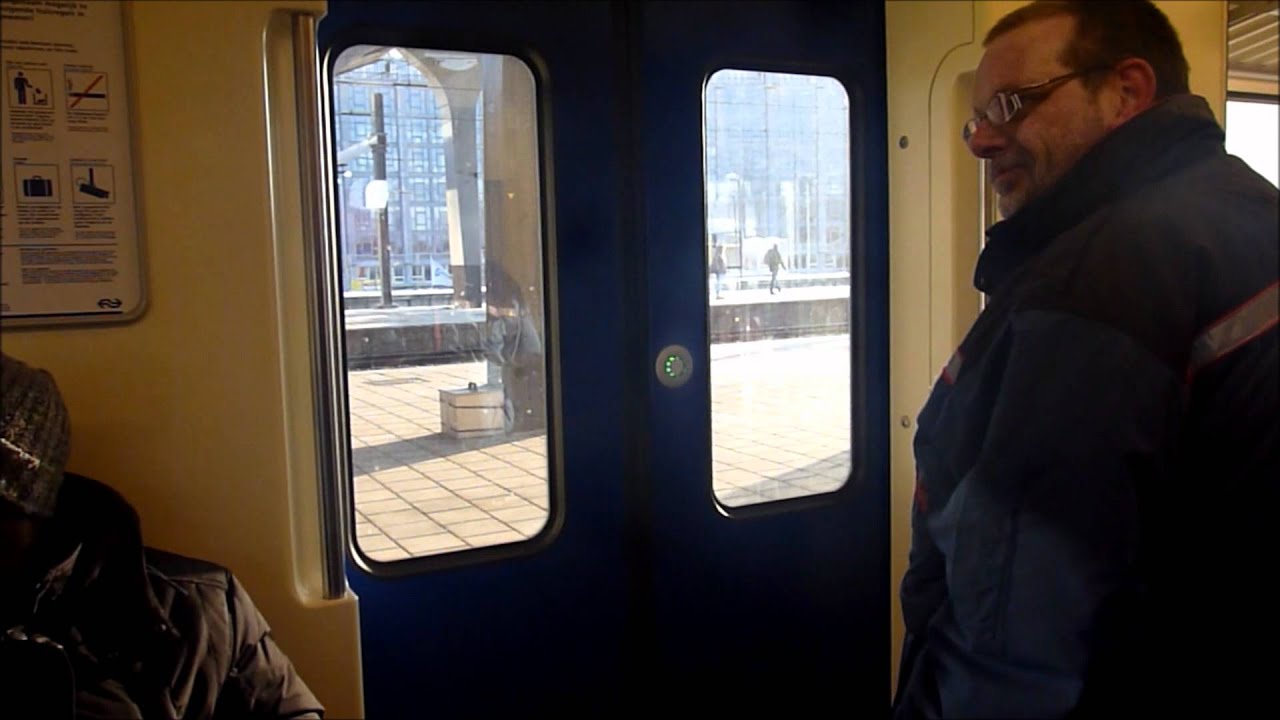 2637@2411, SLT aankomst Centraal, vertrek Lombardijen, Rotterdam, 7-2-2012.wmv