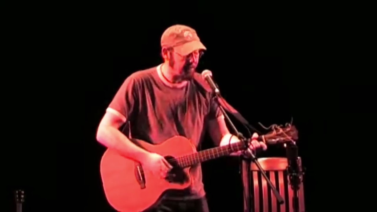 Dominik Diamond Sings Oh Come, Ye Faithful (Audio Only)