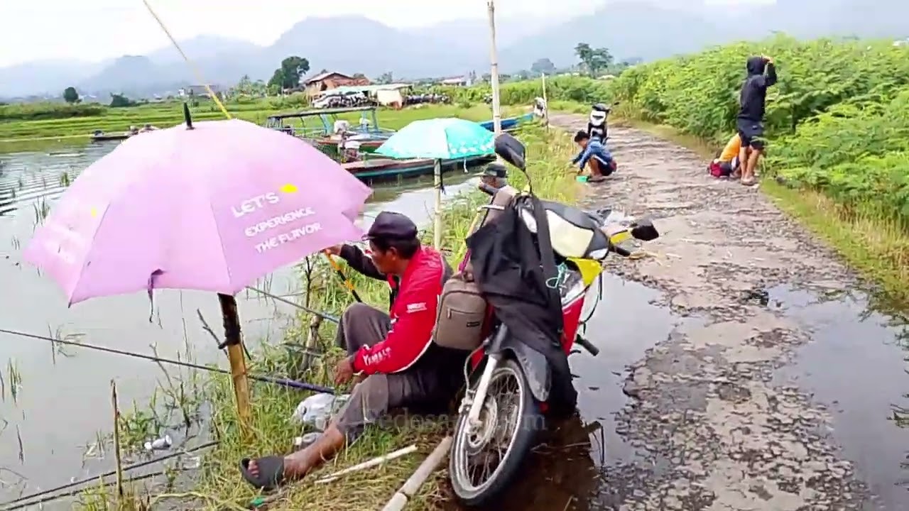 Waduk Jatigede Sumedang di Pesisir Cibogo Darmaraja