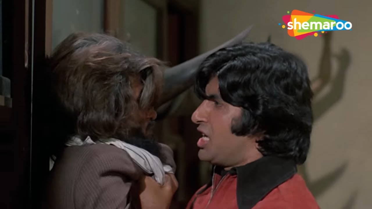 Amitabh Bachchan | Action Movie Scene | Parveen Babu | Majboor