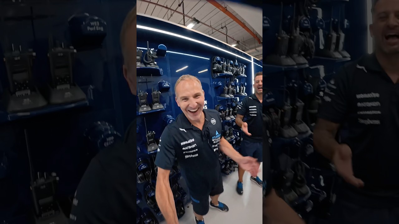 POV: You're Carlos walking into the garage on race day 🤝 