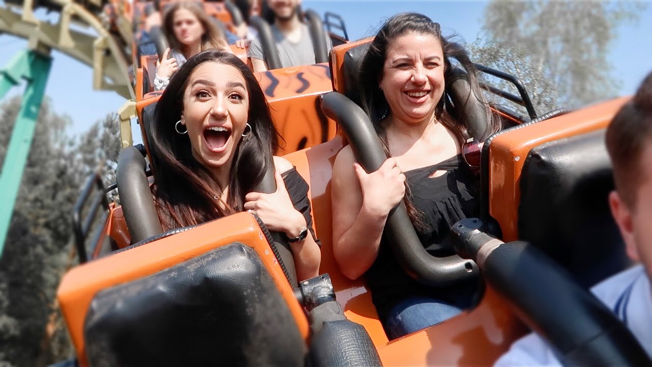 MAMA FÄHRT ZUM ERSTEN MAL MIT DER ACHTERBAHN!!