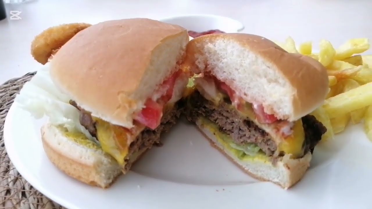 🍔 Evde Dışarıdan Daha Lezzetli Hamburger Tarifi! Bu Püf Noktalarıyla Herkes Bayılacak