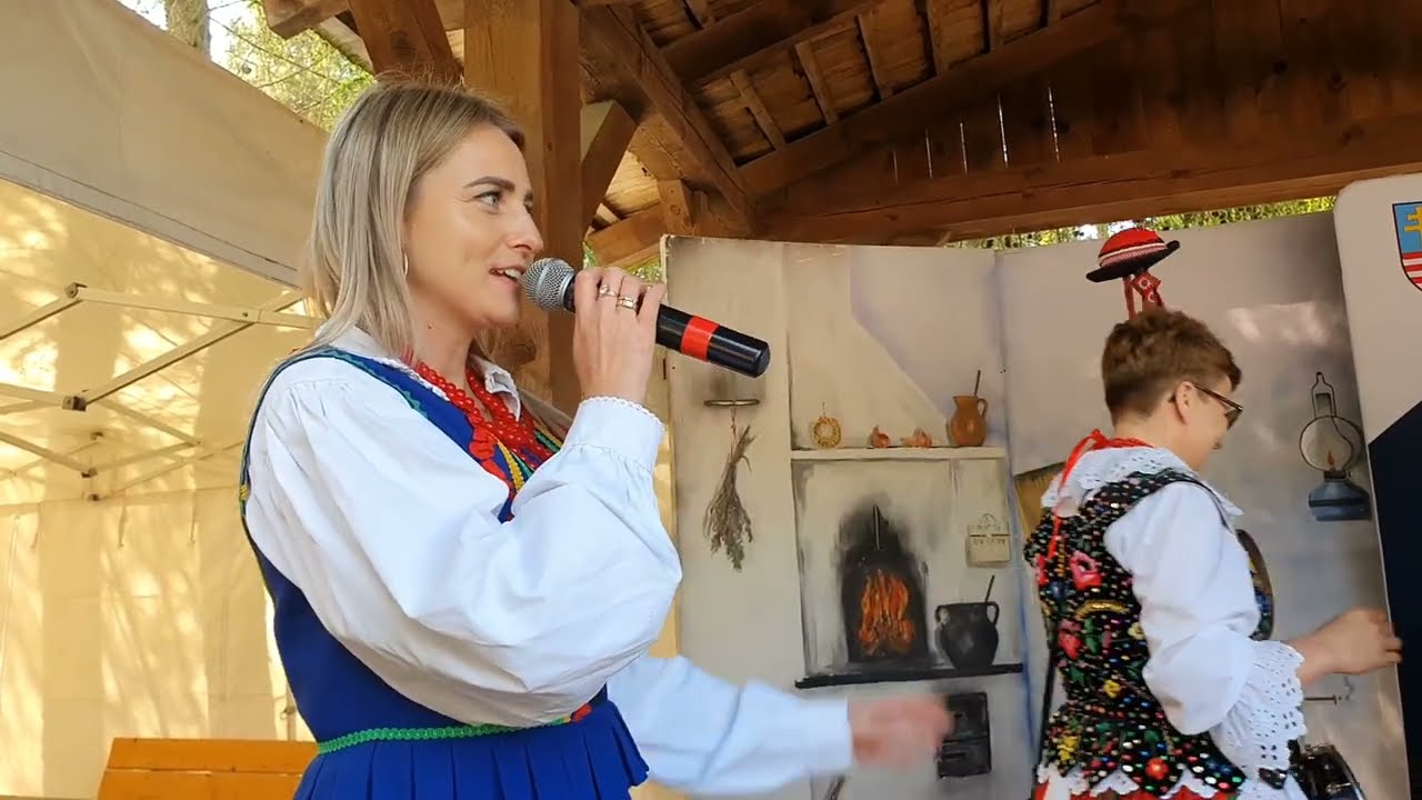 SZUMIAŁA LESZCZYNA SZUMIAŁA NAD WODĄ I JO SE SZUMIAŁA JAKŻEM BYŁA MŁODĄ