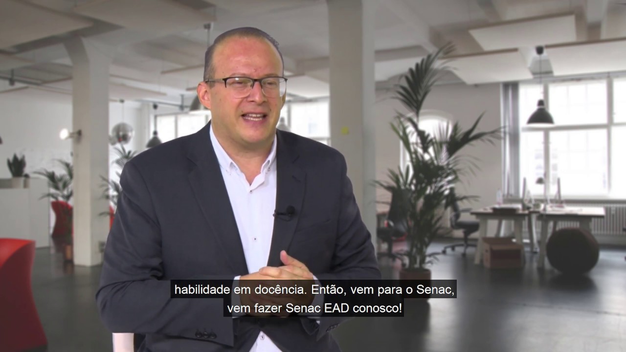 A diferen&ccedil;a entre o curso t&eacute;cnico em Administra&ccedil;&atilde;o para a gradua&ccedil;&atilde;o - Senac EAD