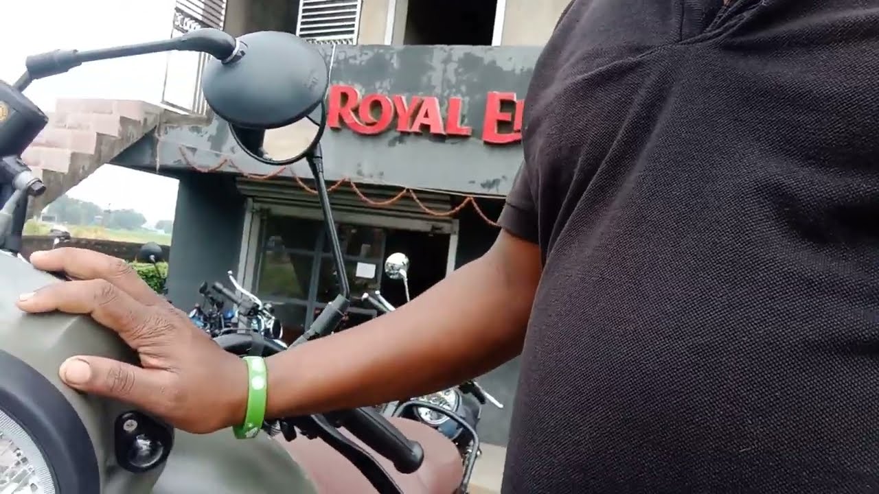 Royal Enfield showroom near Kendra para all tape royal available please contact me