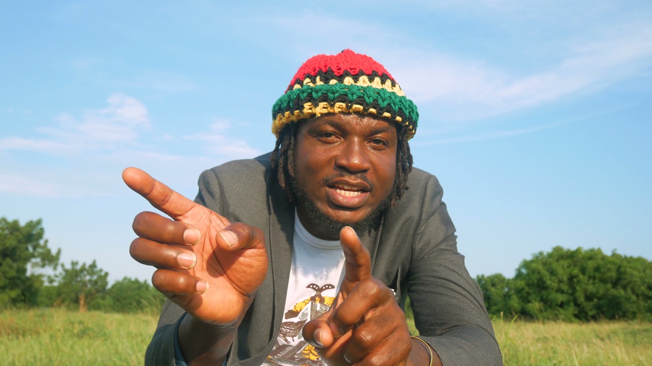 Kwame Write x Tiphaine Deligne - Long Text to Asso (Official Video)