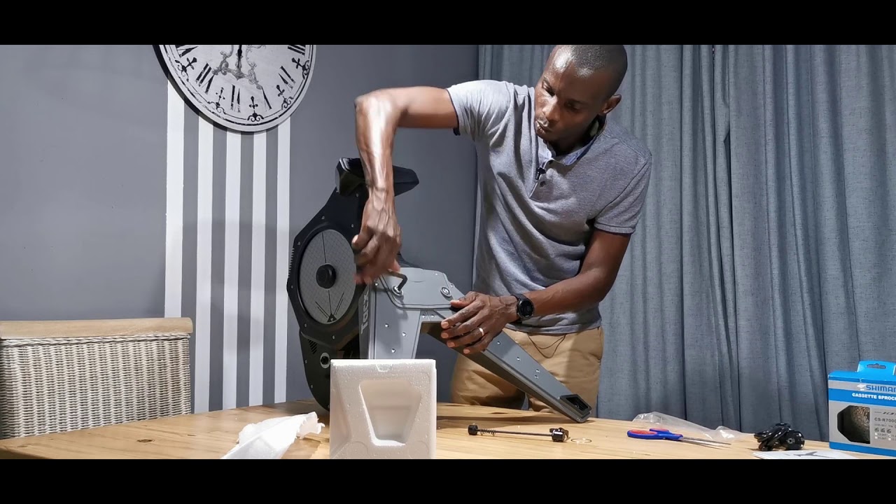 Unbox - TACX Flux S Smart Indoor Trainer & First Ride Feel