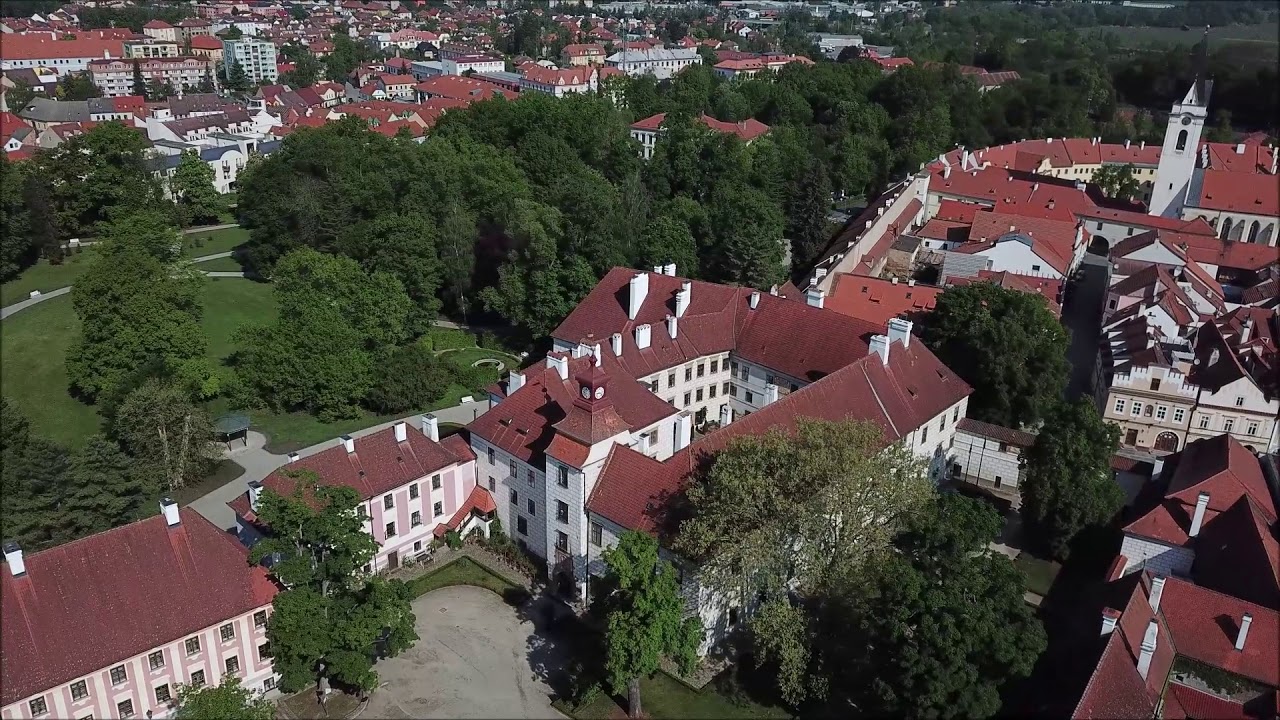 STÁTNÍ ZÁMEK TŘEBOŇ A HROBKA SCHWARZENBERGŮ DOMANÍN