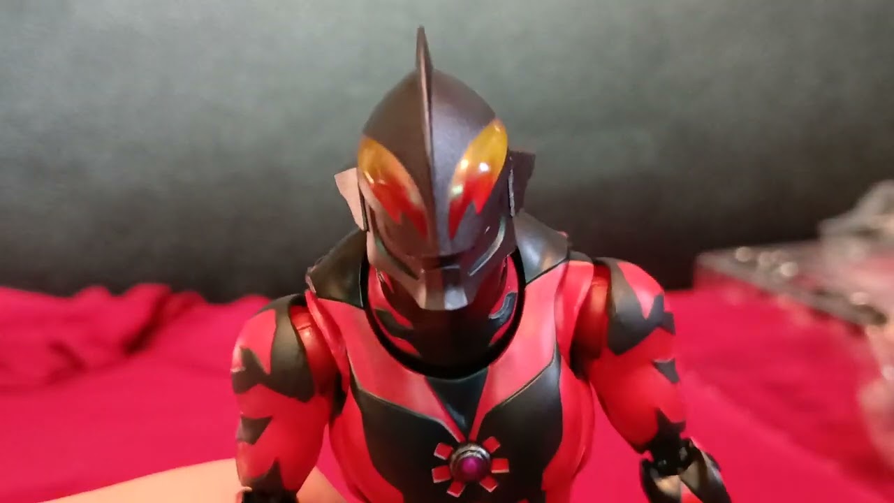 REVIEW : S.H. Figuarts Ultraman Belial [Darkness Heels Ver.]