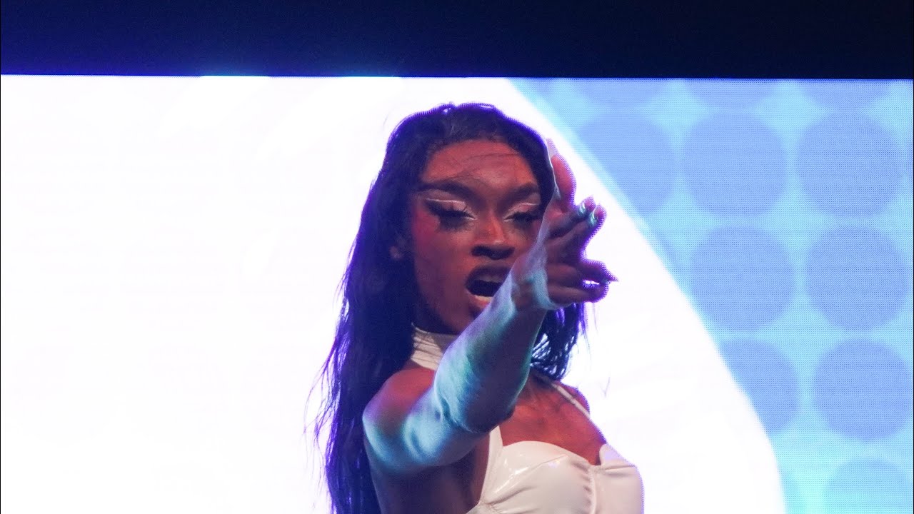 Lana Ja’Rae Performs “Replay” by Lady Gaga at RuPauls Drag Con LA 2023 | LSFYL Competition