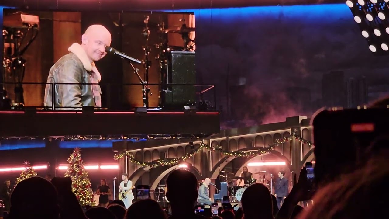 Jonas Brothers - NOLA Smoothie King Center - 12.6.2025 - How To Save A Life with Isaac Slade